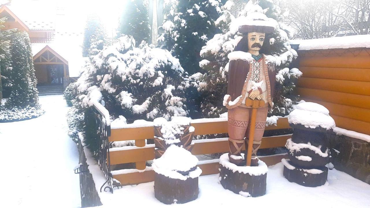 Karpatski Zori Hotel Bukovel Exterior foto