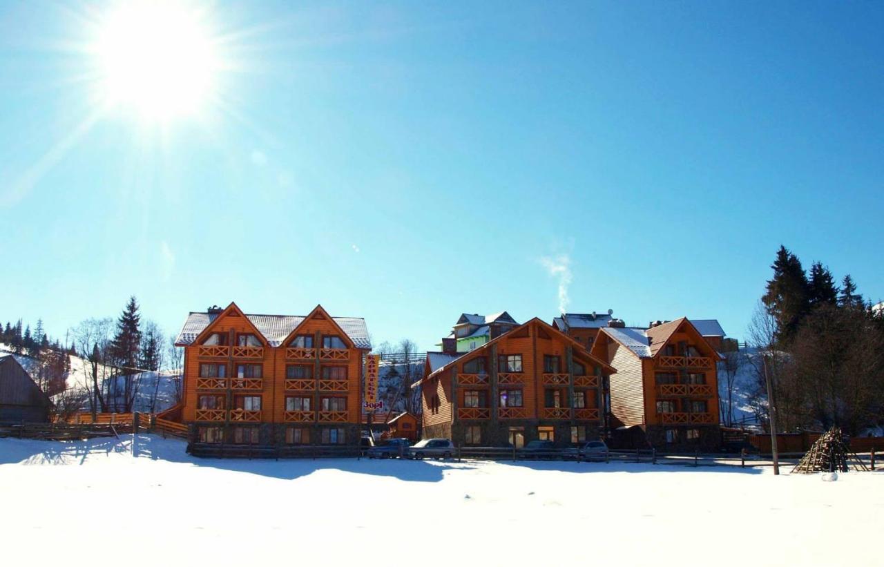 Karpatski Zori Hotel Bukovel Exterior foto