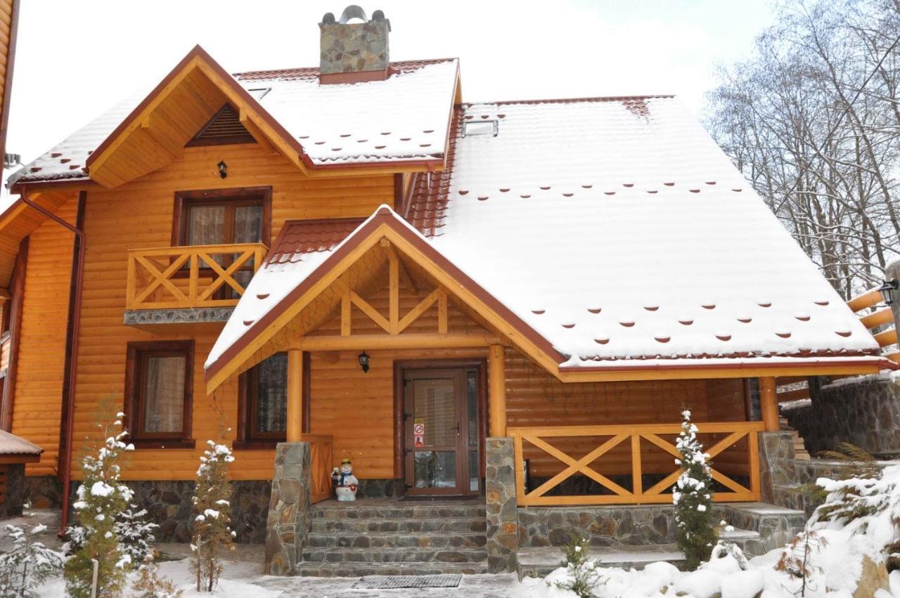 Karpatski Zori Hotel Bukovel Exterior foto