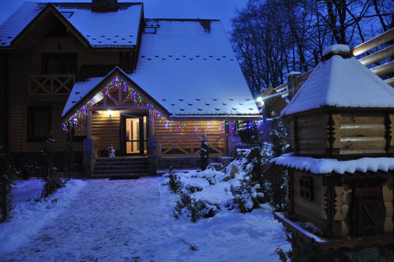 Karpatski Zori Hotel Bukovel Exterior foto